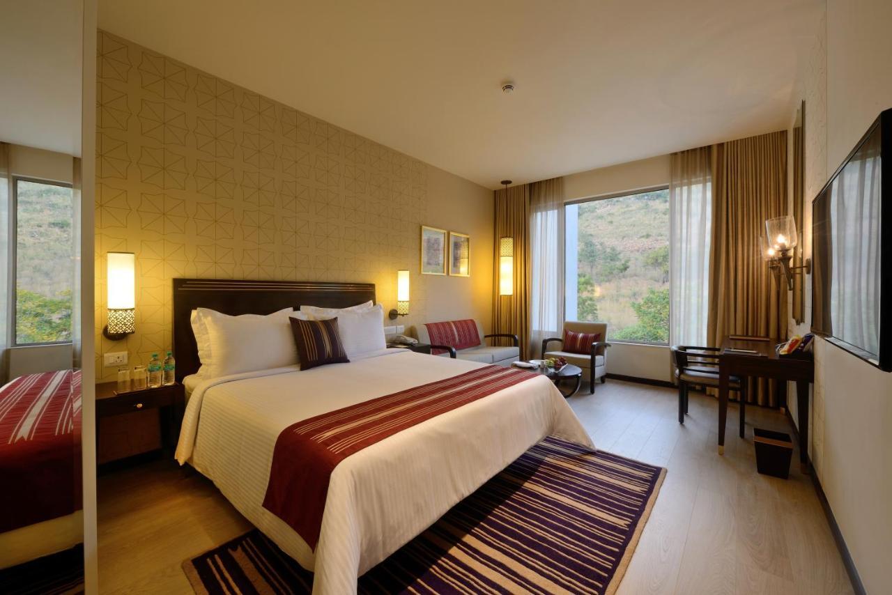 Hotel Marasa Sarovar Premiere à Tirupati Extérieur photo