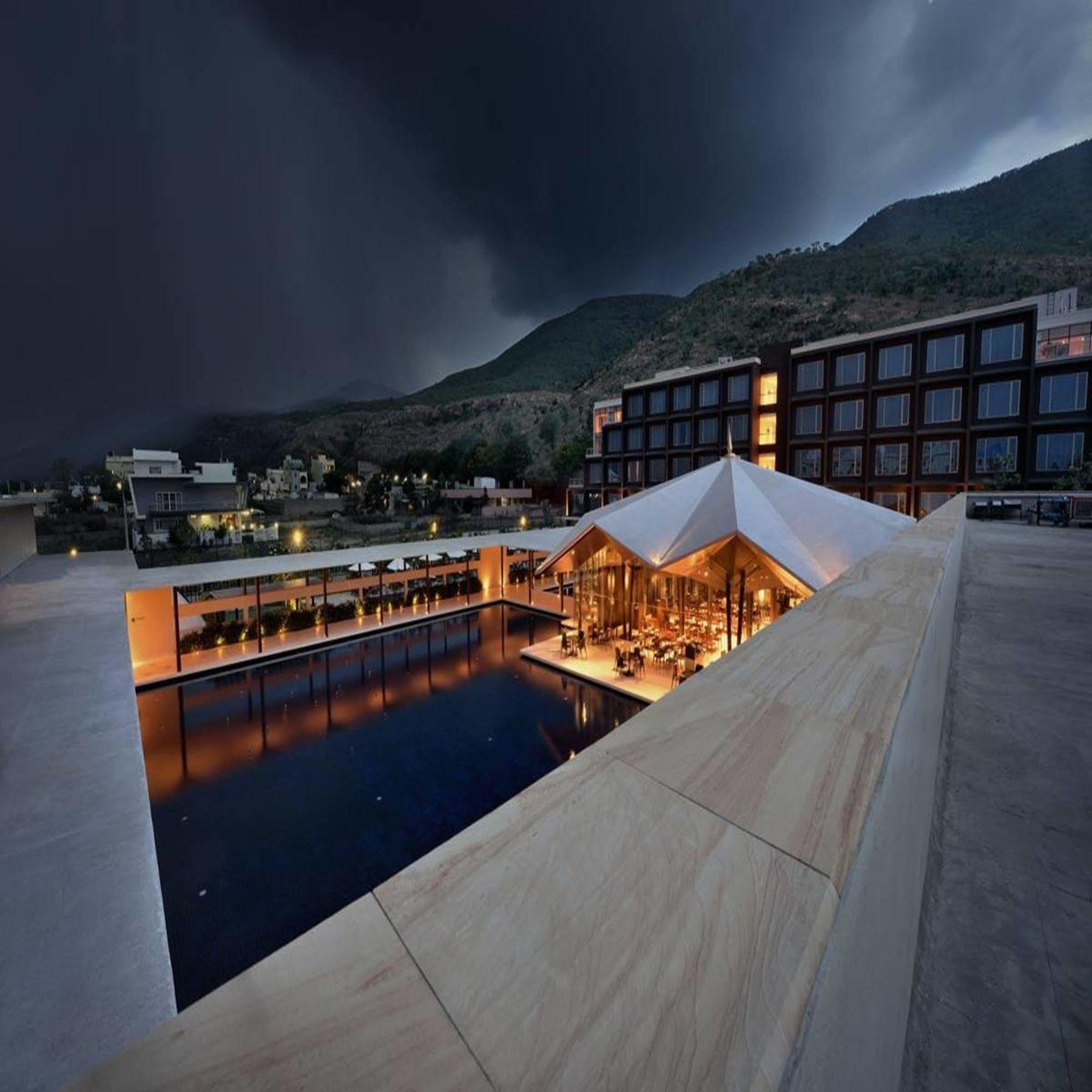 Hotel Marasa Sarovar Premiere à Tirupati Extérieur photo